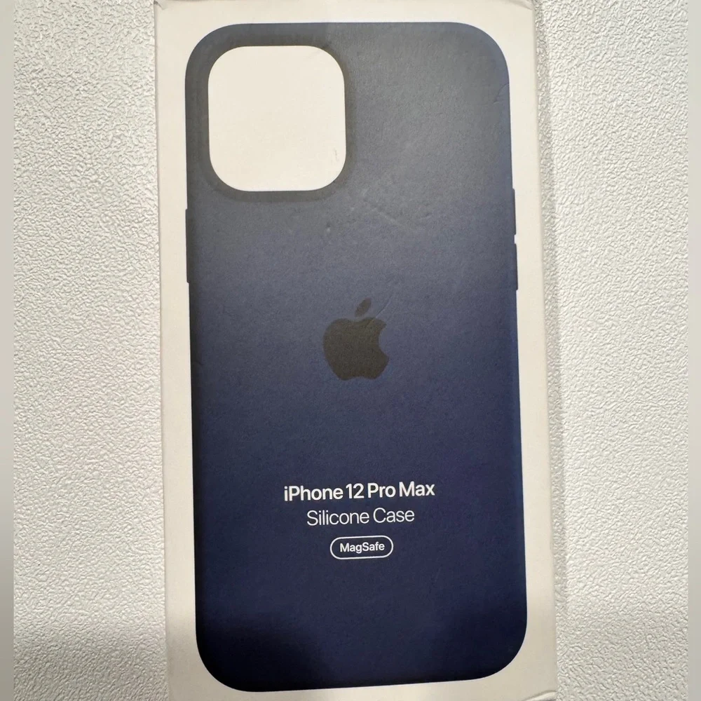 Apple iPhone 12 Pro Max Silicone Case